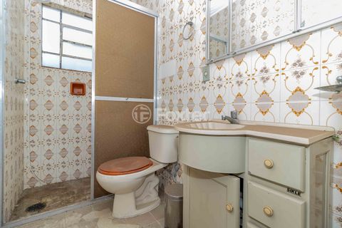 Image 19 - 880478