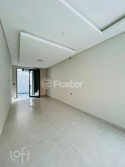 Image 5 - 880491