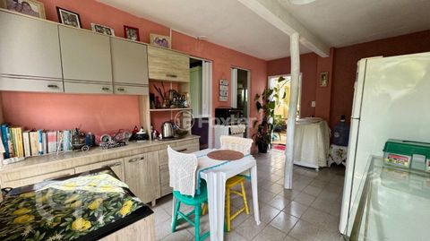 Image 18 - 880501