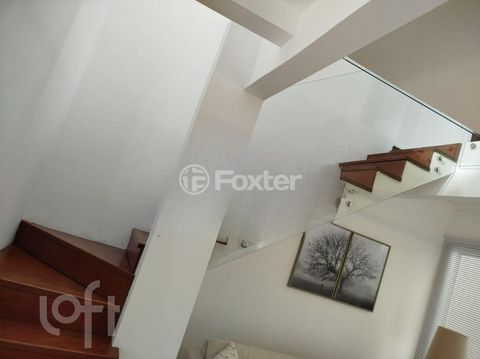 Image 7 - 880505