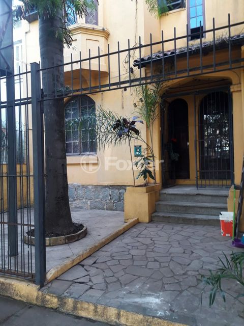 Image 2 - 880506