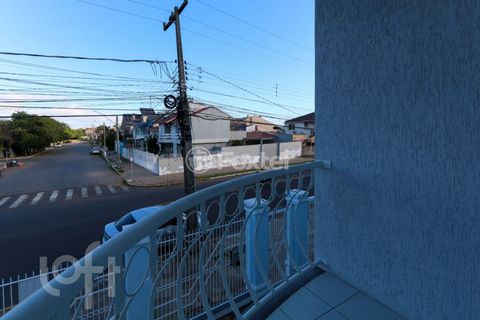 Image 19 - 880528