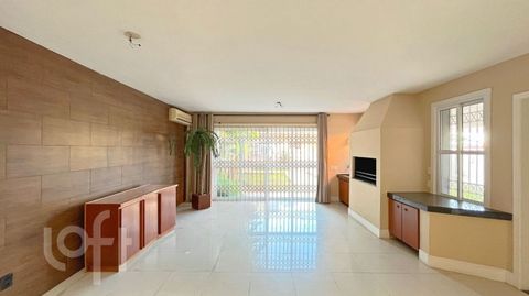 Image 15 - 880661
