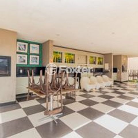 Image 1 - 880662