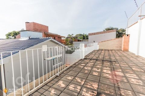 Image 19 - 880664