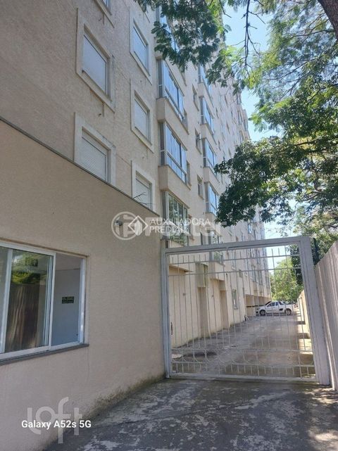 Image 8 - 880665