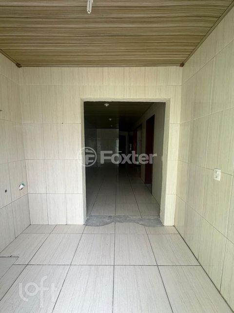 Image 14 - 880676