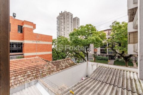 Image 6 - 880725