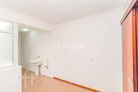 Image 17 - 880731