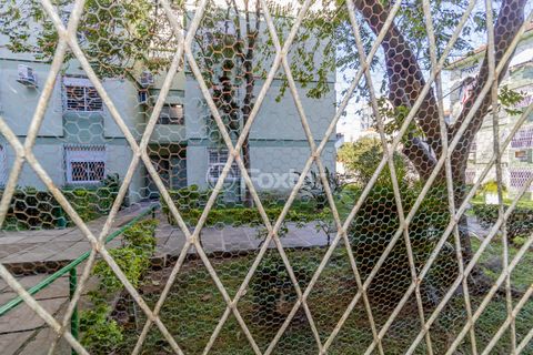 Image 4 - 880764