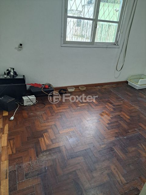 Image 2 - 880764