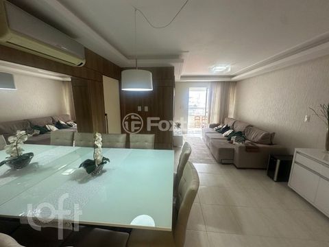 Image 4 - 880765