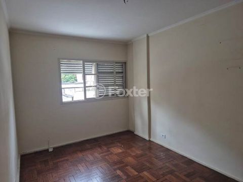 Image 7 - 880775