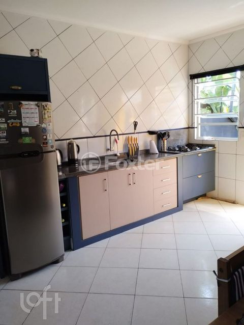 Image 3 - 880802