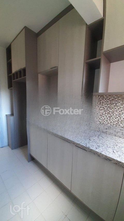 Image 4 - 880814