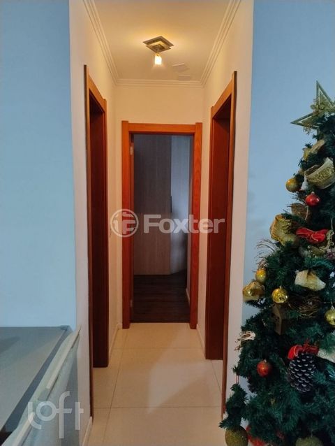 Image 8 - 880815