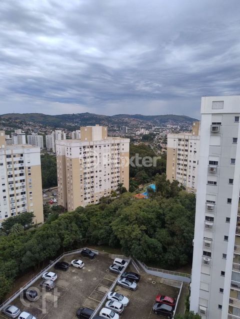 Image 17 - 880815