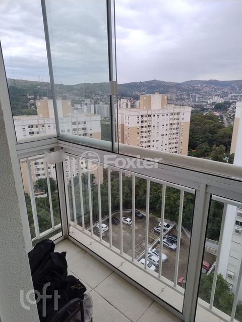 Image 7 - 880815