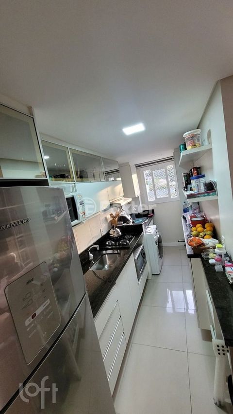 Image 7 - 880827