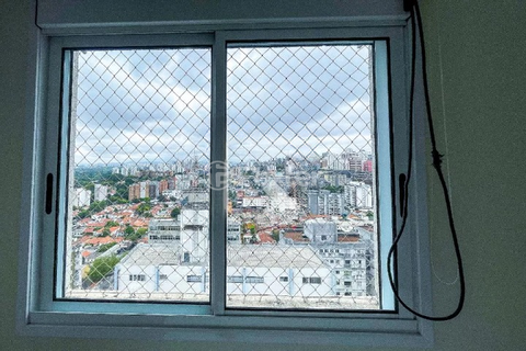 Image 13 - 880855