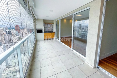 Image 4 - 880855