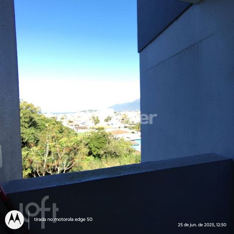 Image 5 - 880856