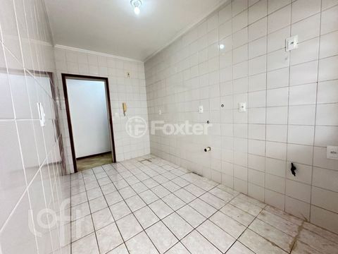 Image 3 - 880860