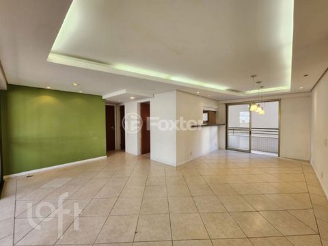 Image 6 - 880863