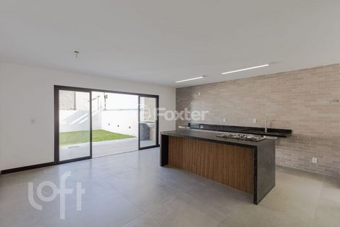 Image 17 - 880865
