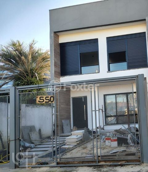 Image 3 - 880865