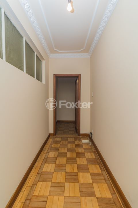 Image 8 - 880867