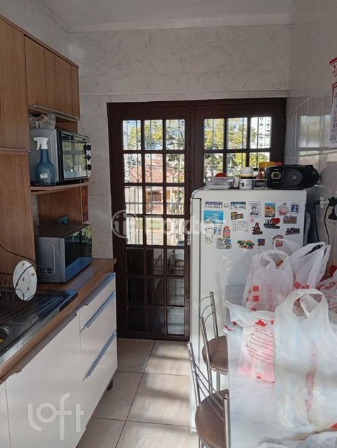 Image 3 - 880873