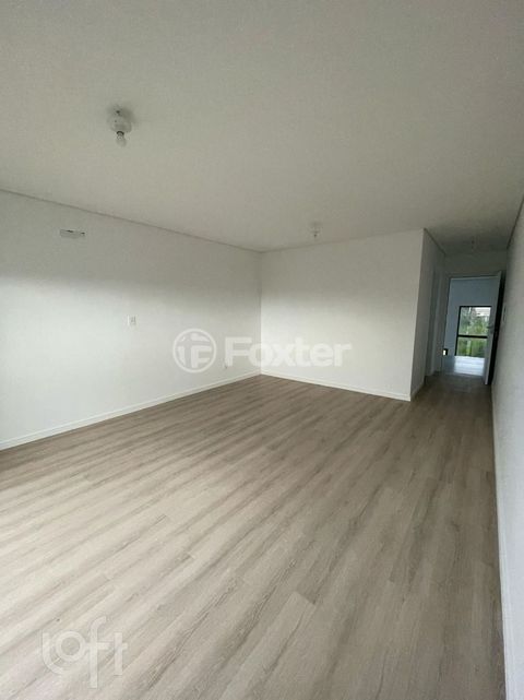 Image 1 - 880876
