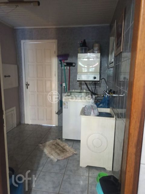Image 3 - 880885