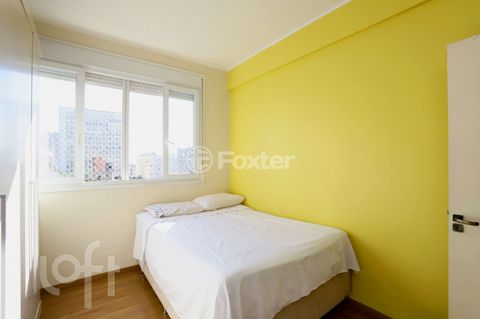Image 8 - 880891