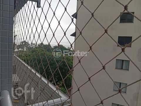 Image 5 - 880897