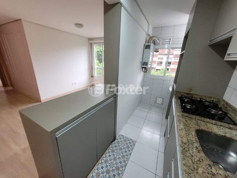 Image 7 - 880949