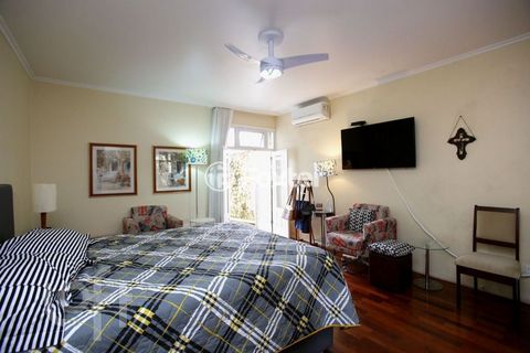 Image 14 - 880956