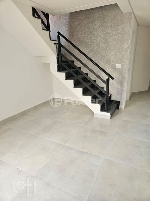 Image 8 - 880961