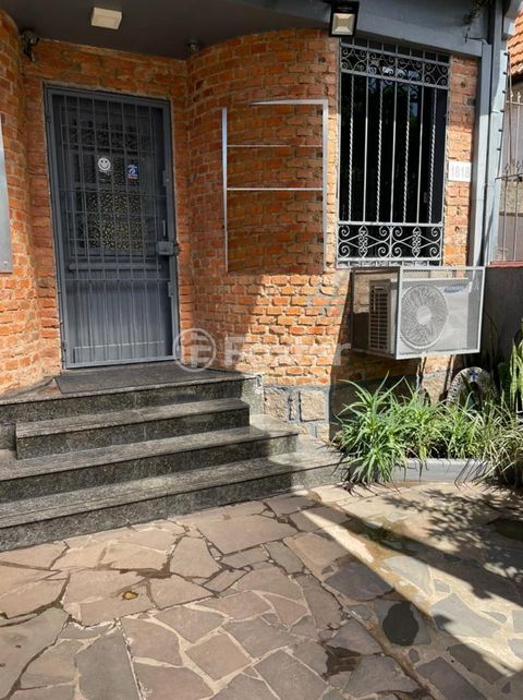 Image 2 - 880962