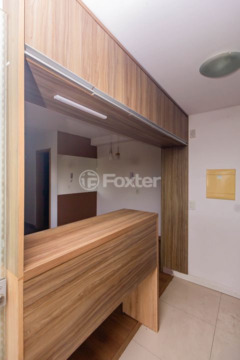 Image 7 - 880971