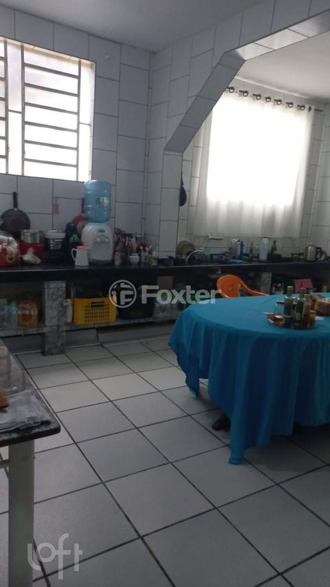 Image 9 - 880974