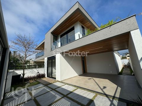 Image 3 - 880984