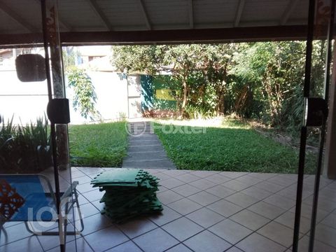 Image 8 - 880988