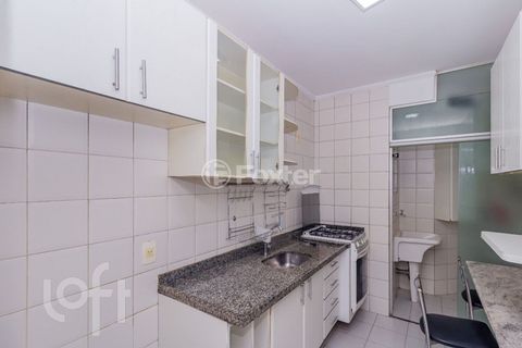 Image 17 - 880994