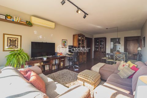 Image 3 - 880999
