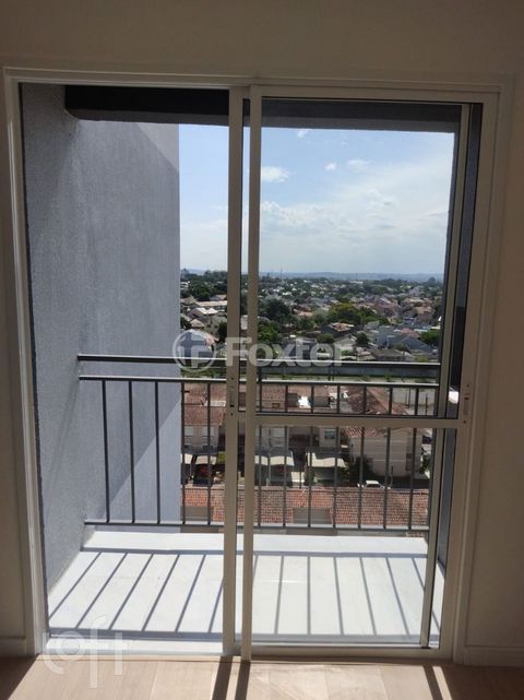 Image 1 - 881003