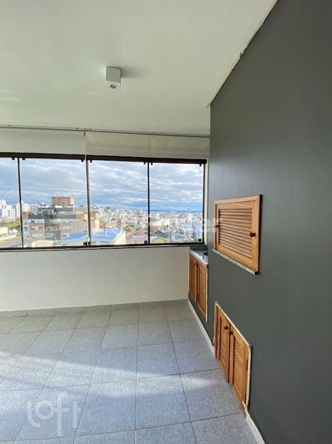 Image 3 - 881017