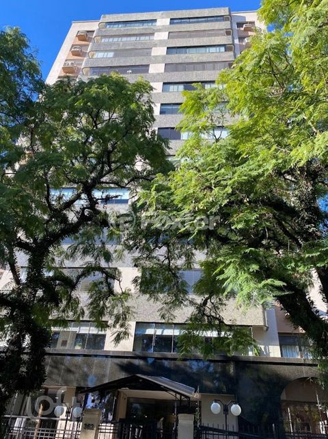 Image 1 - 881017