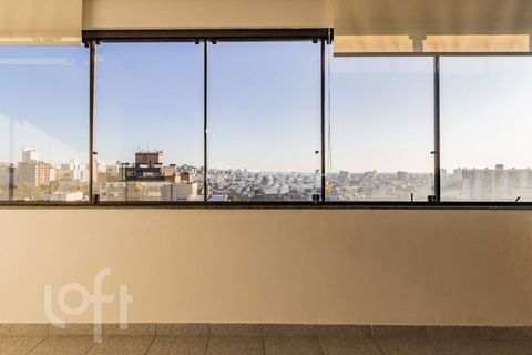 Image 3 - 881017